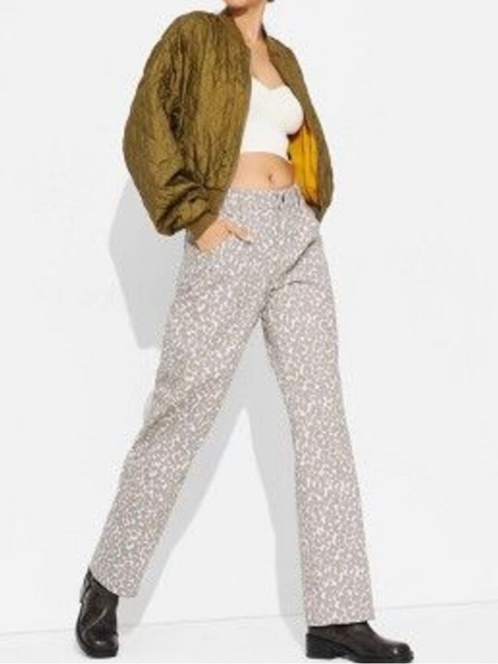 Women's Mid-Rise 90's Relaxed
Straight Pants - Wil Brown